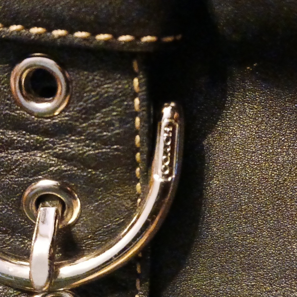 GENUINE LEATHER BLACK COACH PURSE - Picture 8 of 9